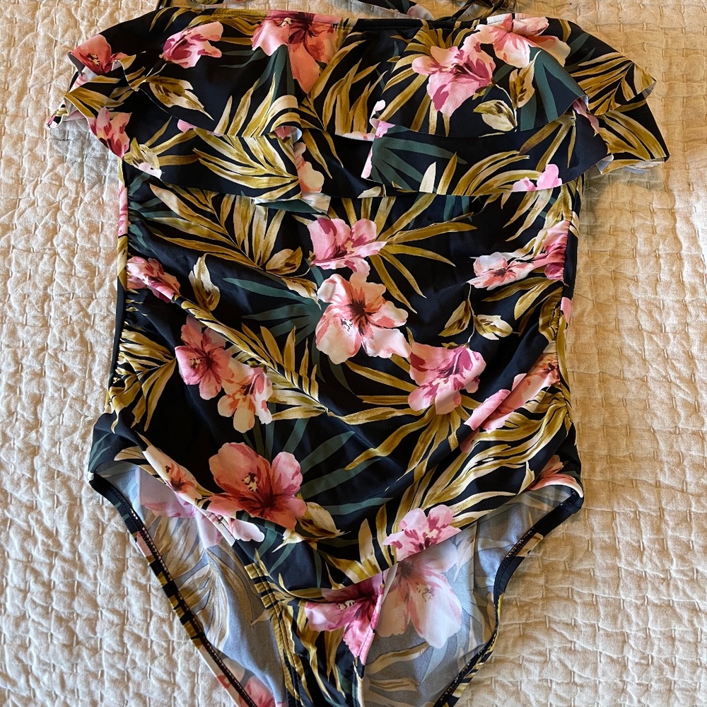 Women Kona Sol Bathing Suit